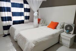 Nichi's Guesthouse - Cosy 3 bedroom with breakfast